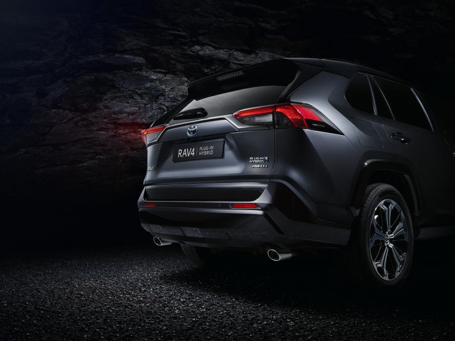  Toyota RAV4 Plug-in Hybrid 2020 года  (WW) (фото 2 из 18)